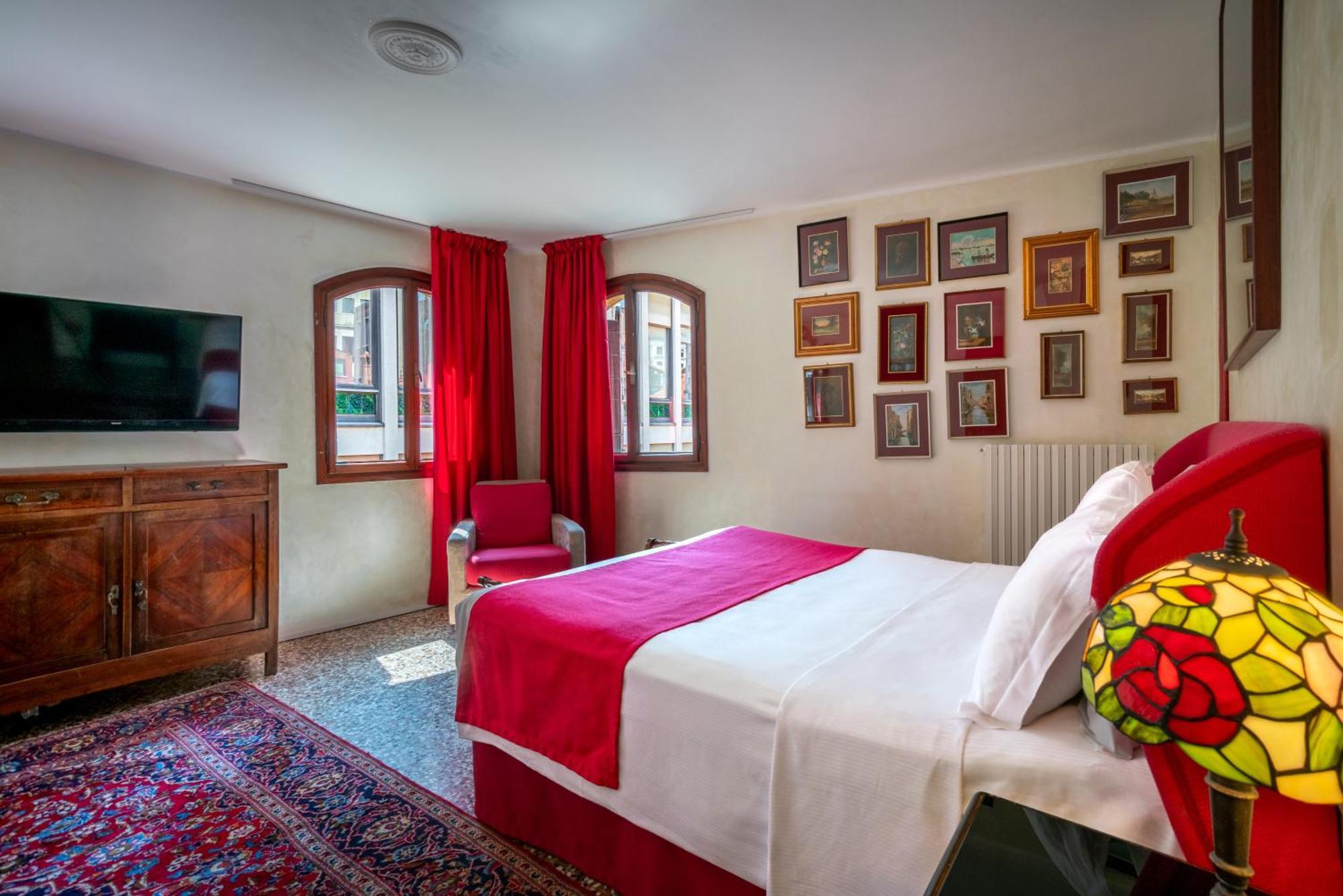 Palazzo San Luca Hotel Venice Phòng bức ảnh