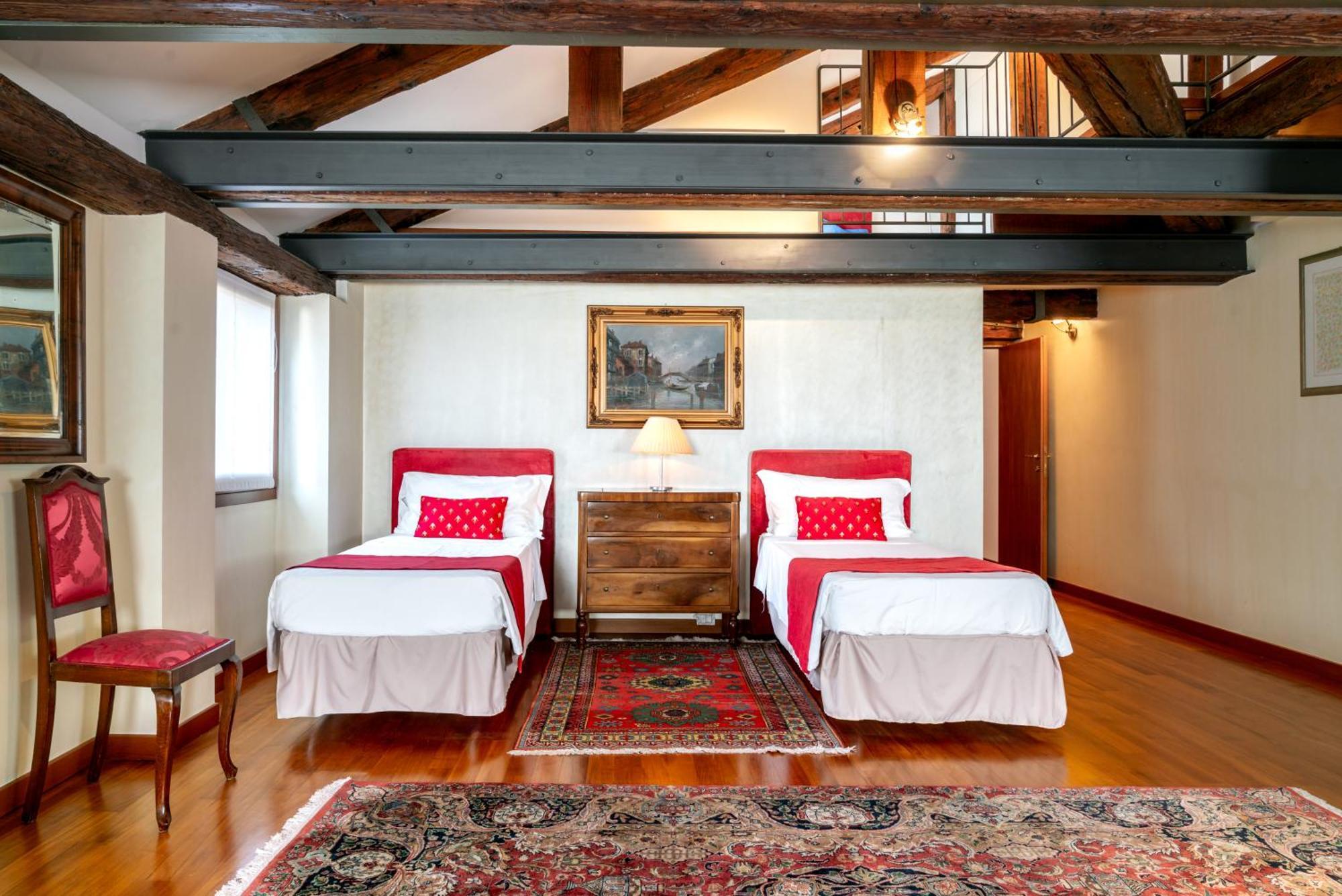 Palazzo San Luca Hotel Venice Phòng bức ảnh