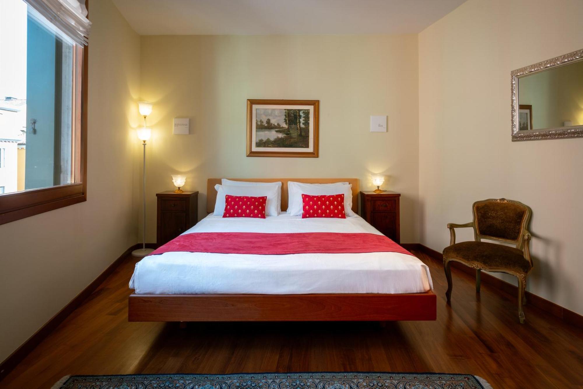 Palazzo San Luca Hotel Venice Phòng bức ảnh