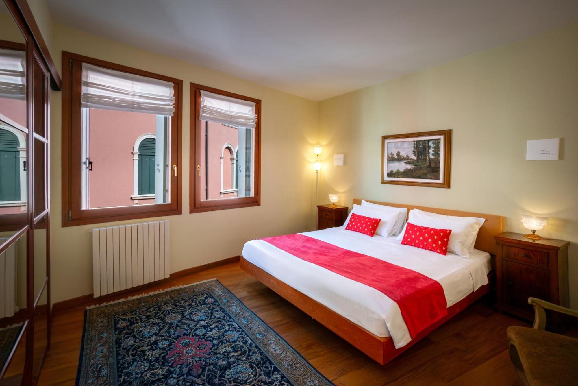 Palazzo San Luca Hotel Venice Phòng bức ảnh